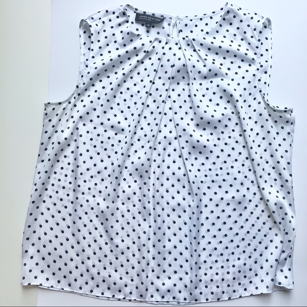 Jones New York Polka Dot Sleeveless Blouse
